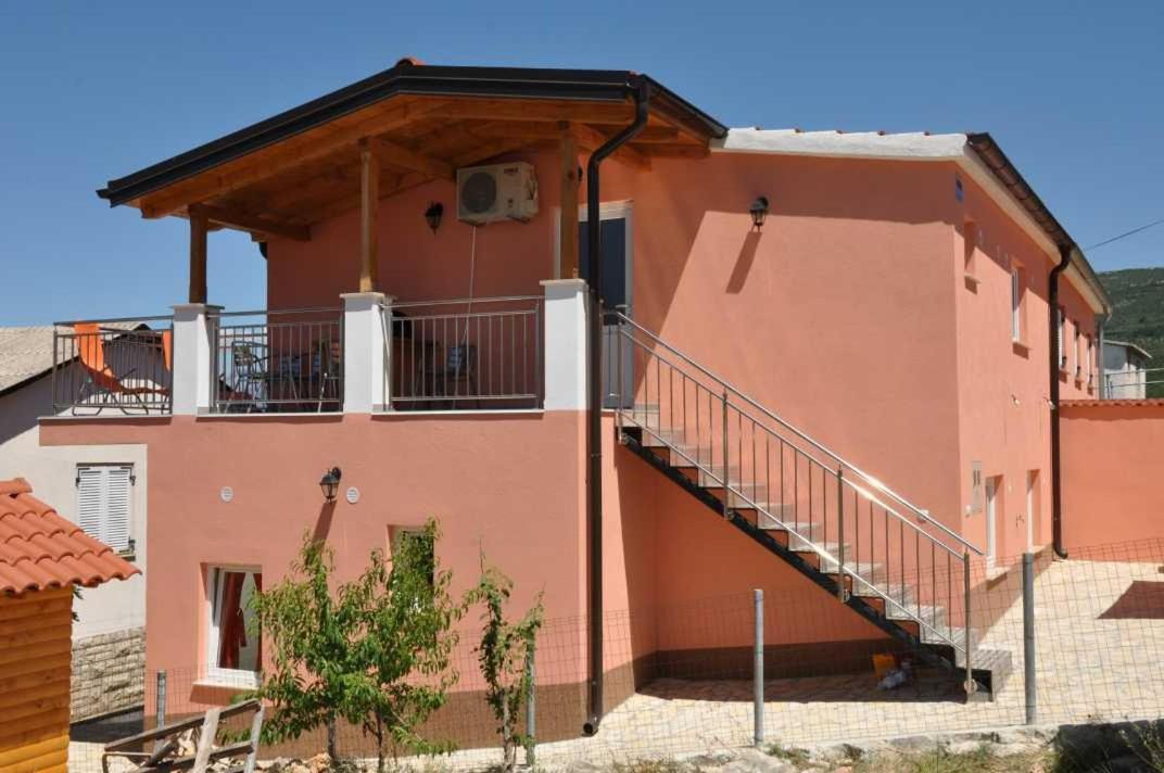 Eva Apartment Gornji Karin Exterior photo